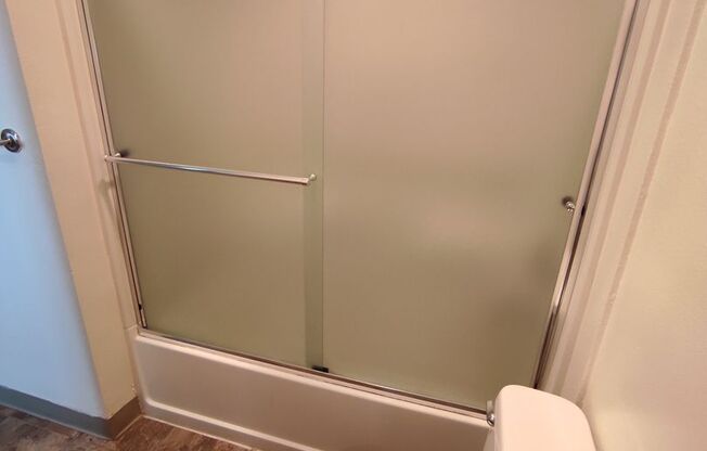 1 bed, 1 bath, 547 sqft, $1,200, Unit 39