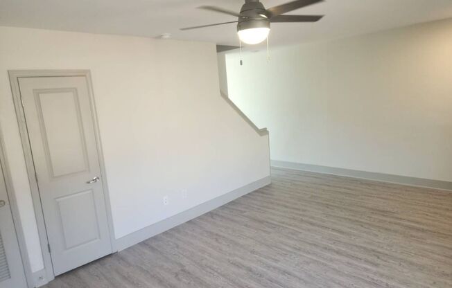 2 beds, 1 bath, 1,040 sqft, $1,750, Unit 583WD04