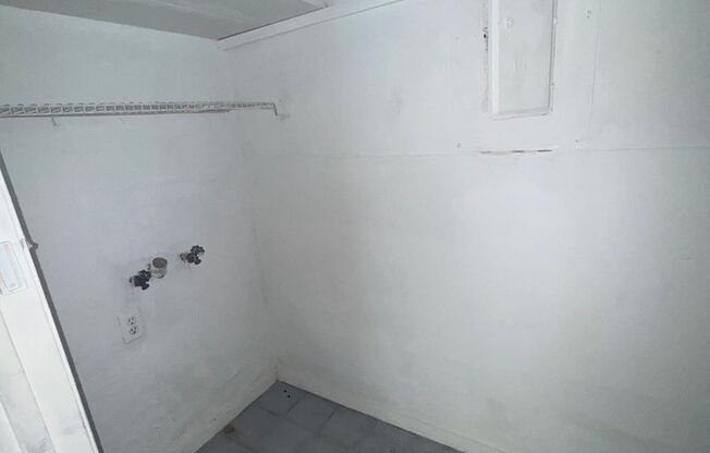 Spacious 2-Bedroom Duplex in Prime Gainesville Location – Unit A
