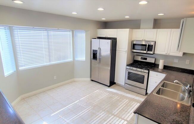 Single Story House in Beautiful Gated Community - Close to Freeway and Shopping Malls