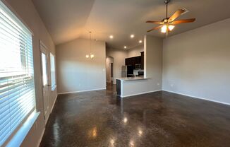 3 beds, 2 baths, $1,295, Unit 1131 Stanley Way