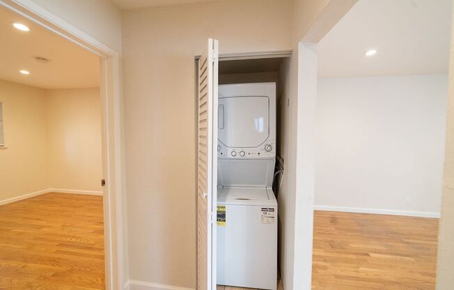 1128 - 1130 Bancroft