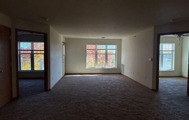 2 beds, 1 bath, 1,086 sqft, $1,535, Unit 927-308