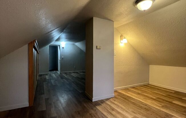 3 beds, 1 bath, $1,350