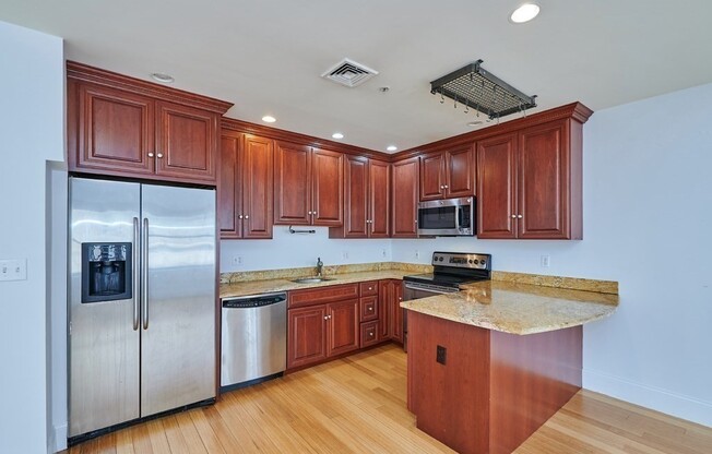 55 TEMPLE PL