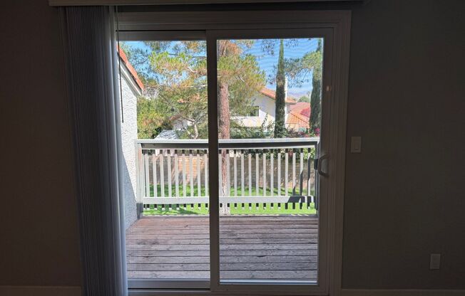 2 beds, 1 bath, 875 sqft, $2,595, Unit 226