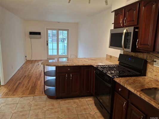 2 beds, 1 bath, 900 sqft, $2,900, Unit 1FL