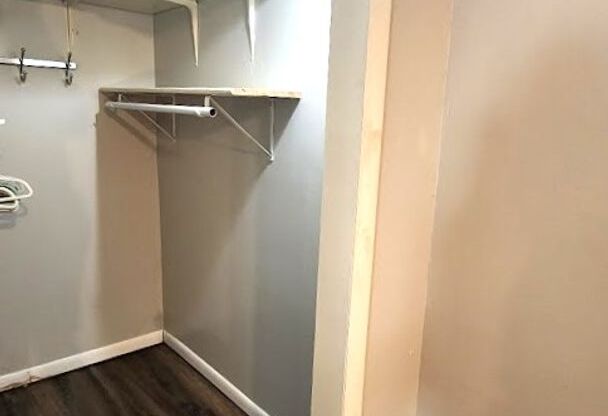 1 bed, 1 bath, 572 sqft, $1,400, Unit 1