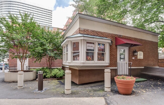Studio, 1 bath, $1,495