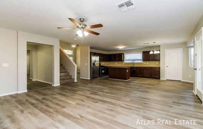 374 E DANIELLA DR