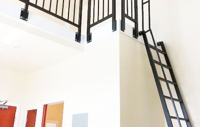 Studio, 1 bath, 230 sqft, $1,191, Unit F-07