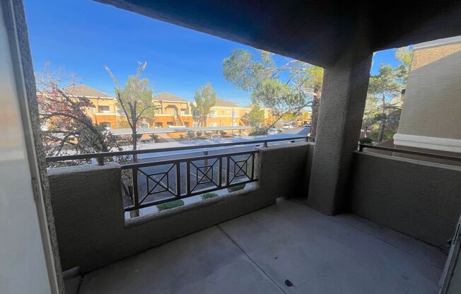 2 beds, 2 baths, $1,395, Unit UNIT 2004