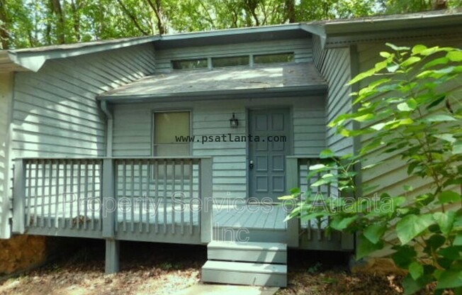 506 MAGNOLIA DR