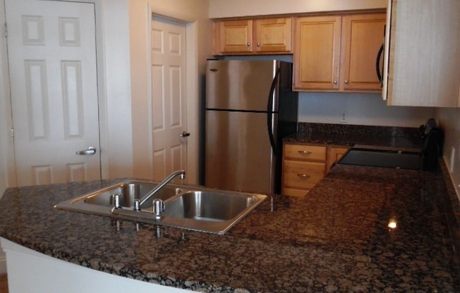 2 beds, 2 baths, 840 sqft, $2,331, Unit 4-0608