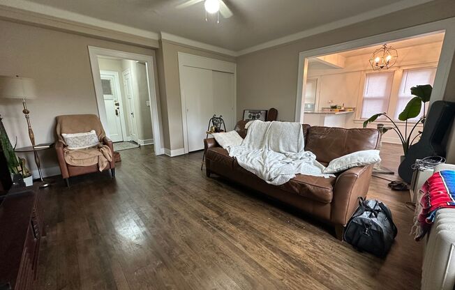 1 bed, 1 bath, $1,325, Unit 40