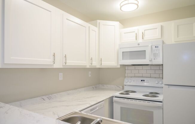 1 bed, 1 bath, 416 sqft, $945