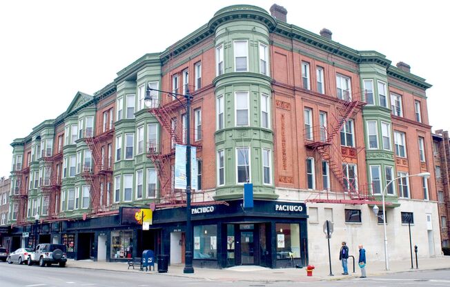 1 bed, 1 bath, 700 sqft, $1,450, Unit 3253 - Unit 1A