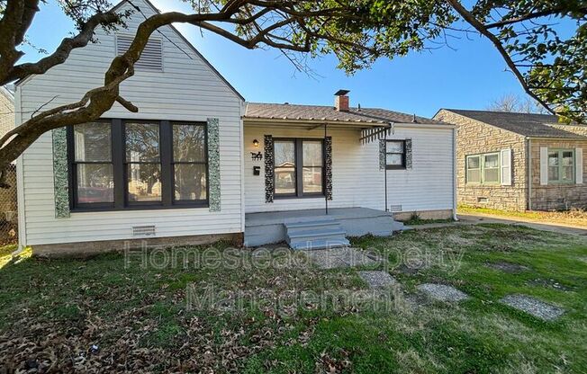1224 SW 35 ST
