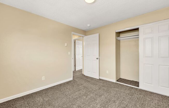 2 beds, 1.5 baths, 865 sqft, $1,450, Unit 10