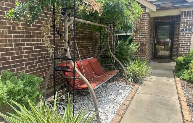 For Lease | 3 Bed, 2 Bath | 1,500 Sq Ft | City Park South |