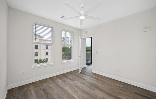 1 bed, 1 bath, 740 sqft, $2,325, Unit 19