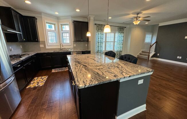 END UNIT 3 Bed | 2.5 Bath Townhouse in Morrisville