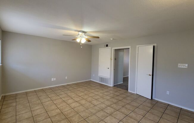 1 bed, 1 bath, 685 sqft, $800, Unit Unit 1