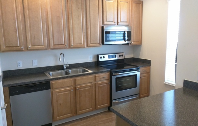 2 beds, 2 baths, 1,190 sqft, $1,410, Unit 5372 LLN #160