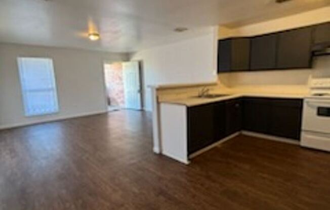 2963/2965 Loving Ave