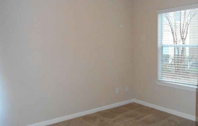 3 beds, 2 baths, 1,447 sqft, $1,524, Unit 0505