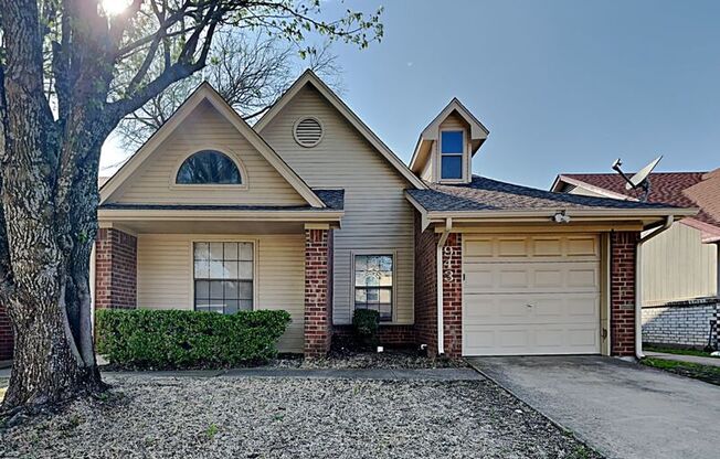 943 GAYNOR AVE