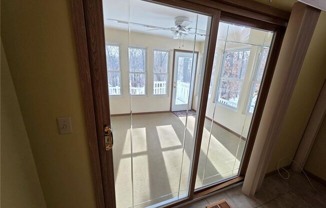 3 beds, 3 baths, 1,659 sqft, $2,900, Unit Rhine Court 3935