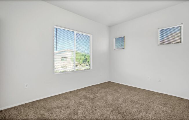 3 beds, 2 baths, $1,640, Unit # 1224