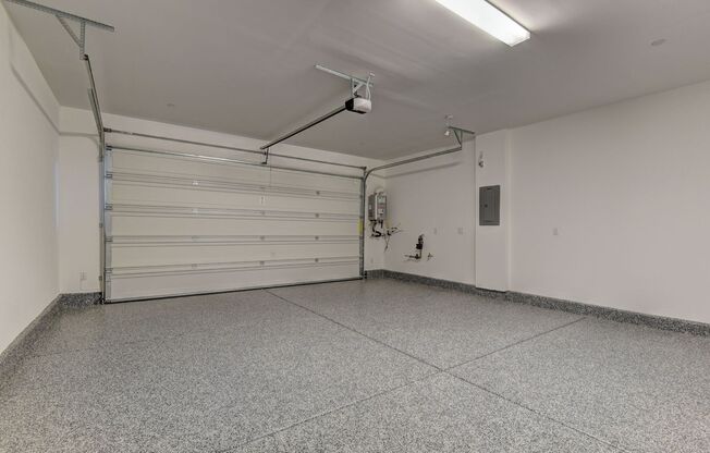 3 beds, 2.5 baths, $2,700, Unit # 1124