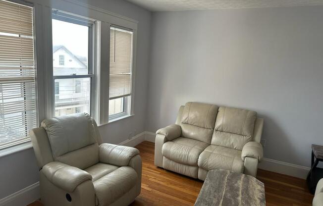 58 CAMPBELL AVE
