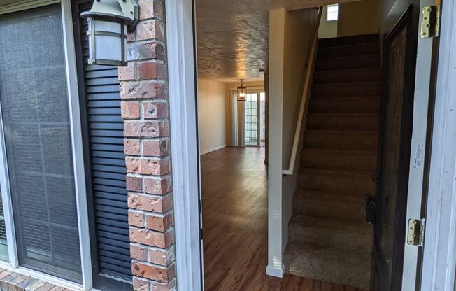 2 beds, 1.5 baths, 900 sqft, $1,425, Unit 7873