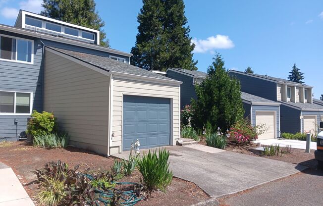 3 beds, 1.5 baths, 1,300 sqft, $2,399, Unit 214-788B