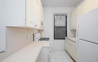 1 bed, 1 bath, $3,495, Unit 2E