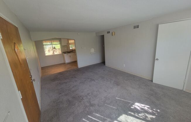 1 bed, 1 bath, $1,450, Unit 2107