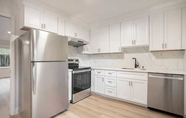 1117 Park Ave #D - 2 bedroom | 1.5 bath | Townhouse style apartment