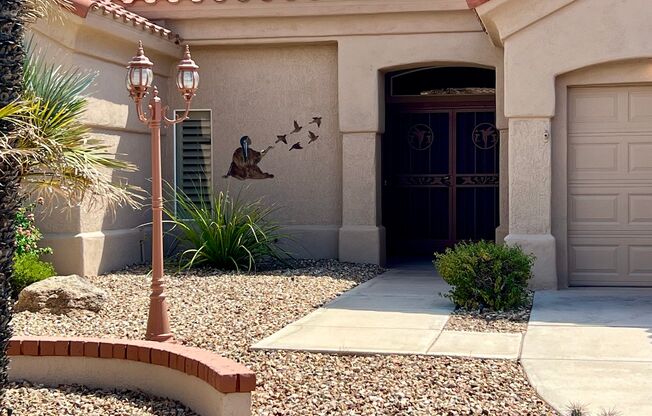 Sun City West 3bed/3bath Rental Home with Bonus Space!