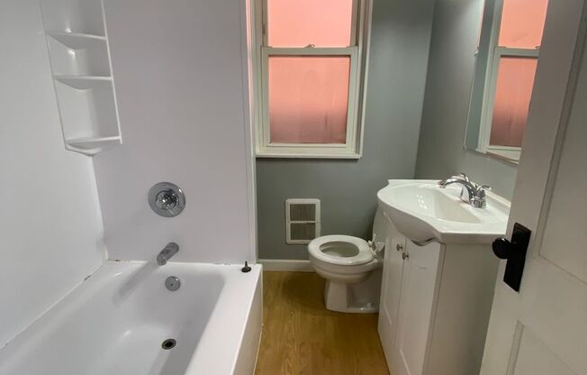 2 beds, 1 bath, $1,400, Unit Mt Washington