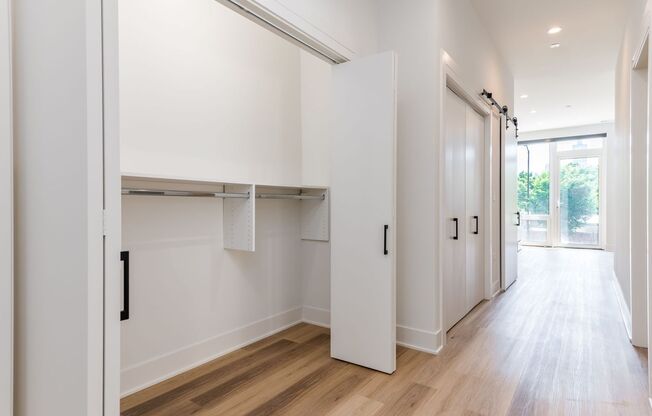 1 bed, 1 bath, 846 sqft, $3,095, Unit 405