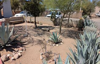 ** TWO (2) MONTHS FREE ** Junior Suite apartment home nestled in a secluded neighborhood with beautiful mountain views