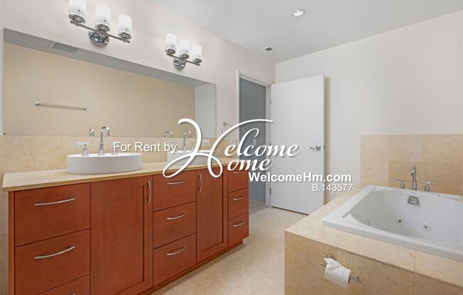 2 beds, 3 baths, $3,200, Unit Unit 104