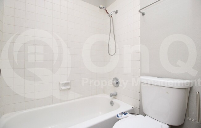 2 beds, 2 baths, 1,130 sqft, $1,675, Unit 2076