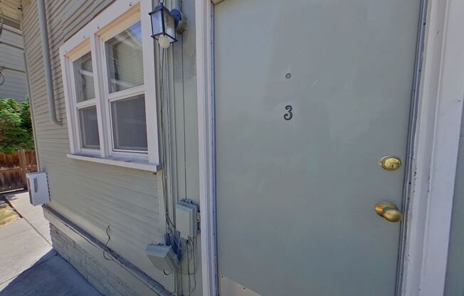 671 East 16th Ave / 671 1/2 East 16th Ave