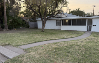 2102 W MINNEZONA AVE