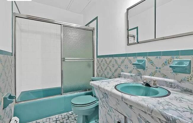 175 32 DEVONSHIRE RD