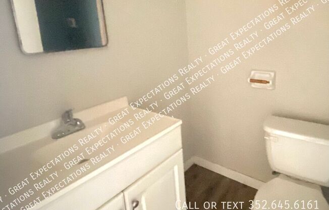 2631 SW 33 AVE